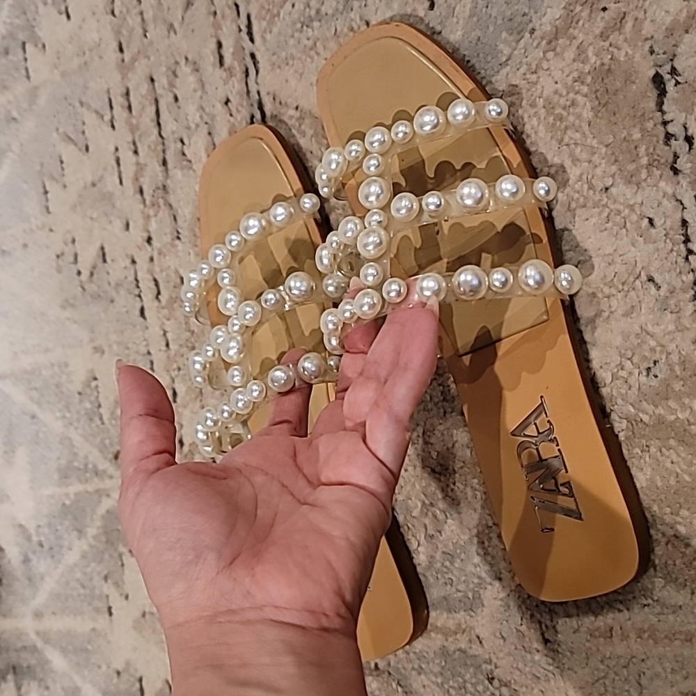 Sandals - Picture 2 of 5